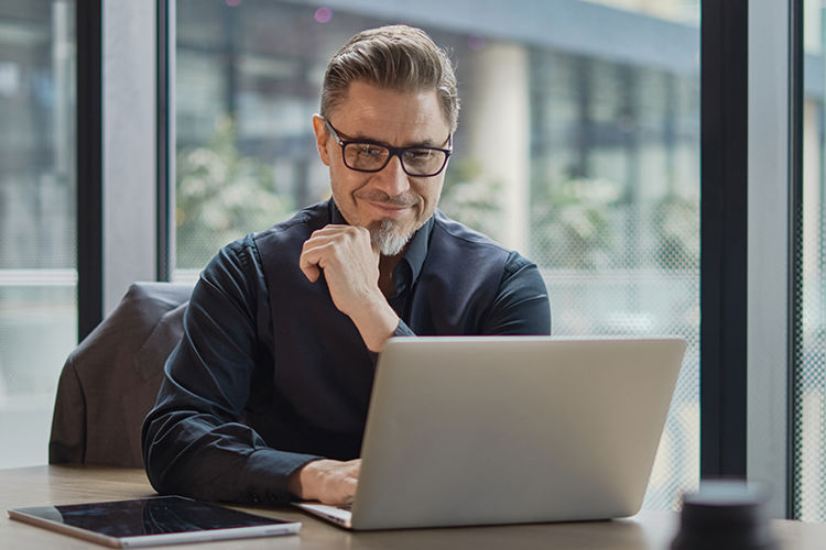 Cepheo creates solutions that streamline HR processes and solve everyday management issues.