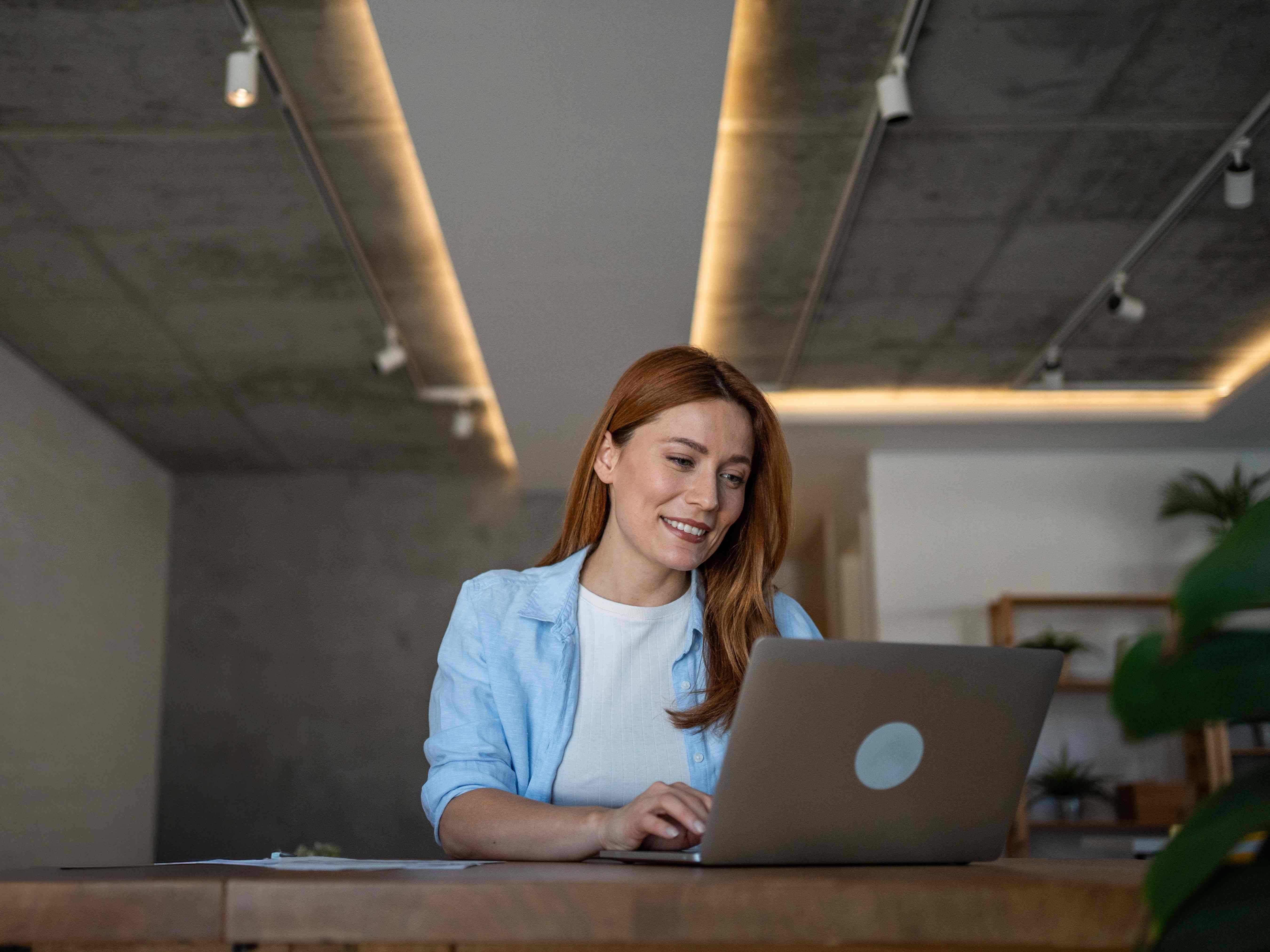 Cepheo guide: Business Central vs Finance & Supply Chain Management.