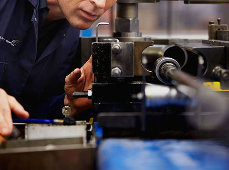 Hosting customer case in manufacturing. Multi-Wing and Cepheo