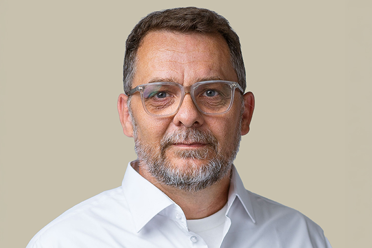 Hoyer VMS Group uses Microsoft AI to free up more time for customer relationships | Cepheo customer case